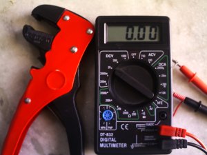 Using simple multimeter for debugging